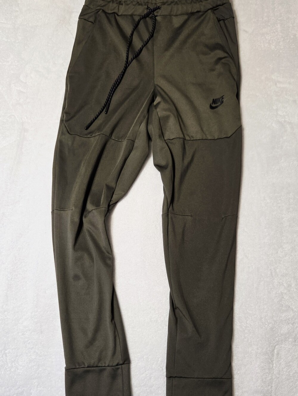 Nike Men’s Jogger Pants M Green Polyester Drawstring Zip Pocket Gym Training
